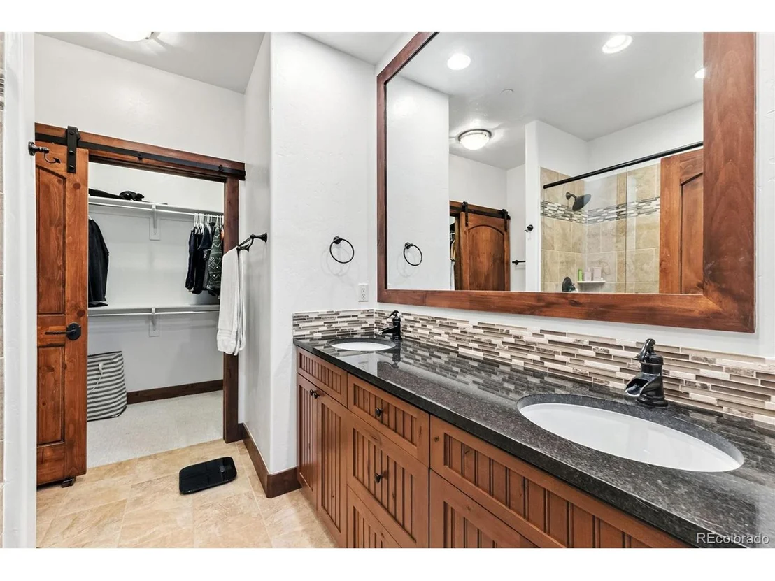 Photo of Unit 2 at 421 Rainbow Dr