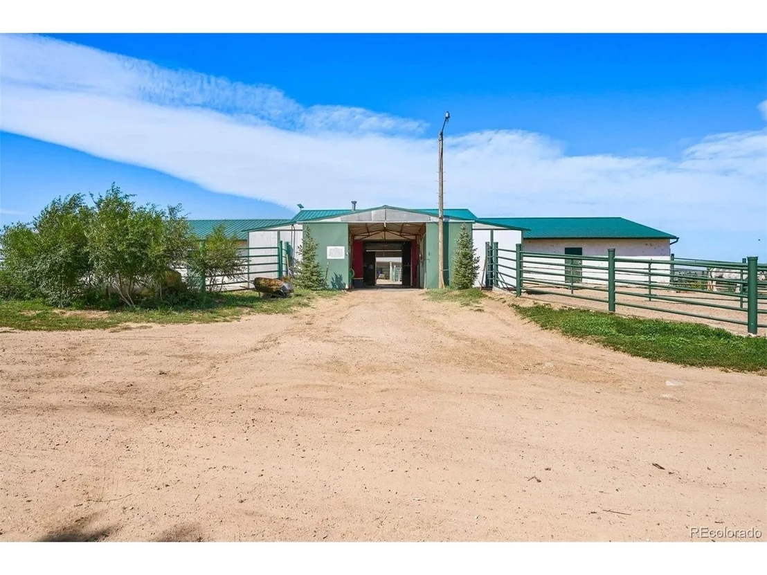 Photo of 5430 Murr Rd