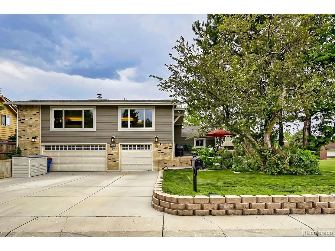 Photo of 8107 W 71st Pl