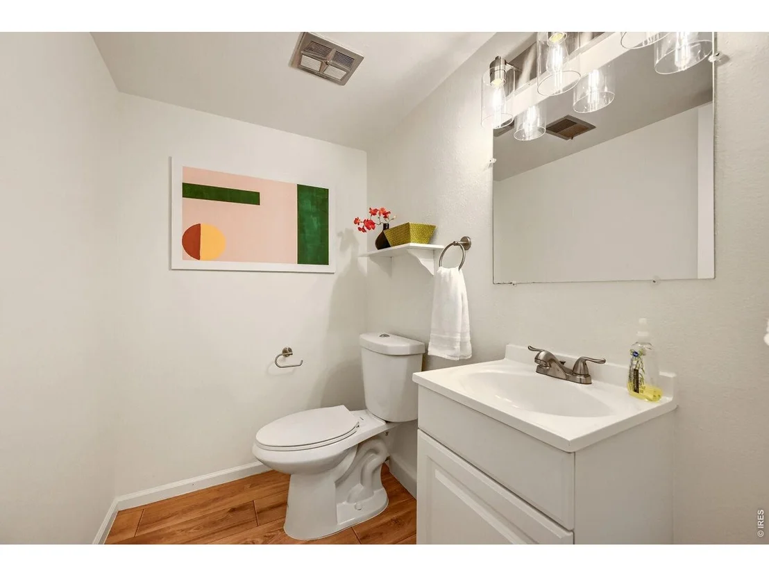 Photo of 4848 Fairlawn Cir