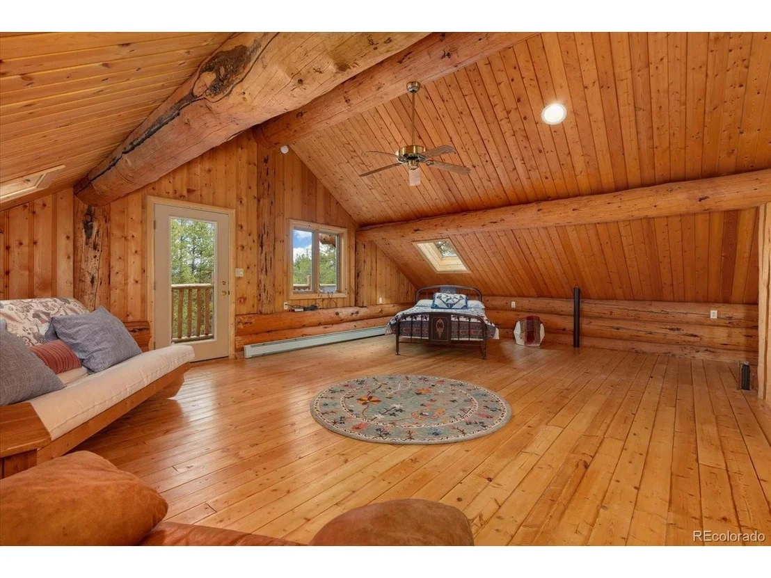 Photo of 682 Spruce Dr