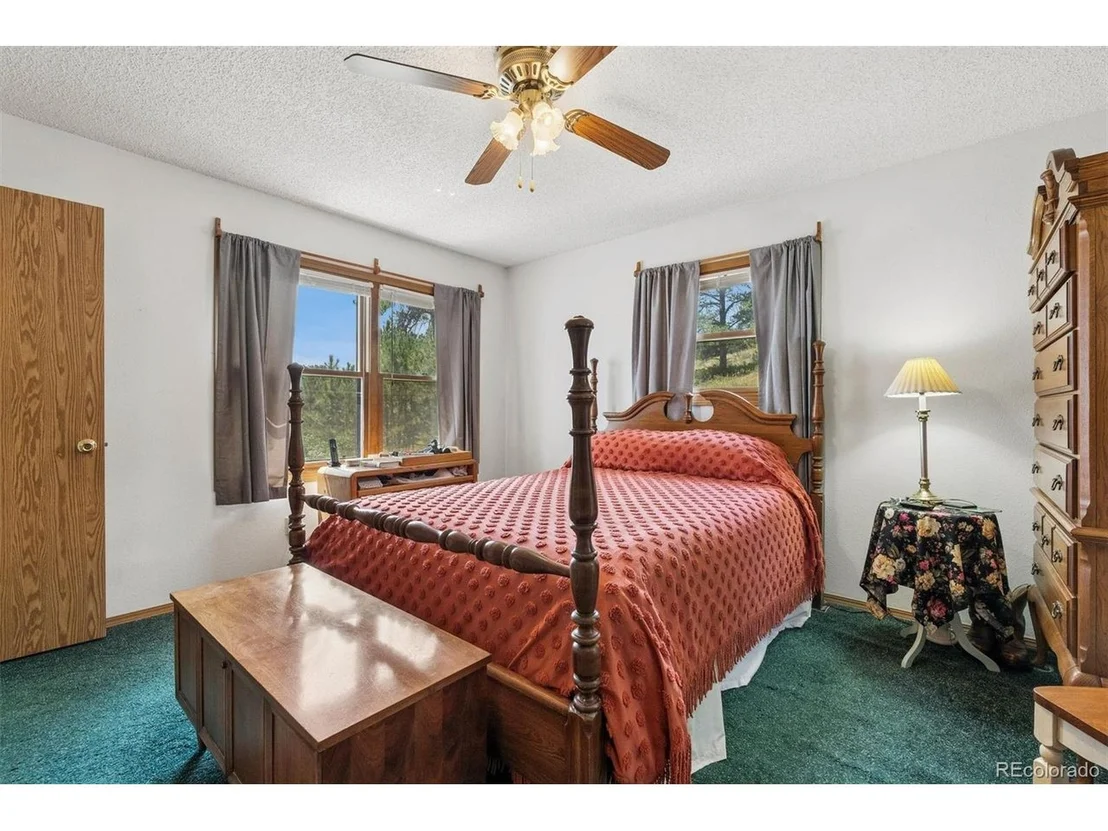 Photo of 225 Hell Canyon Rd