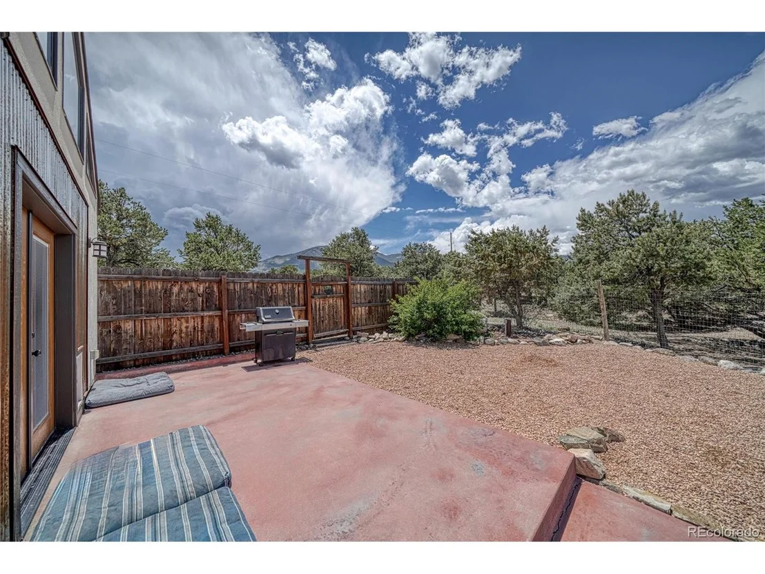 Photo of 6375 Terrace Ln