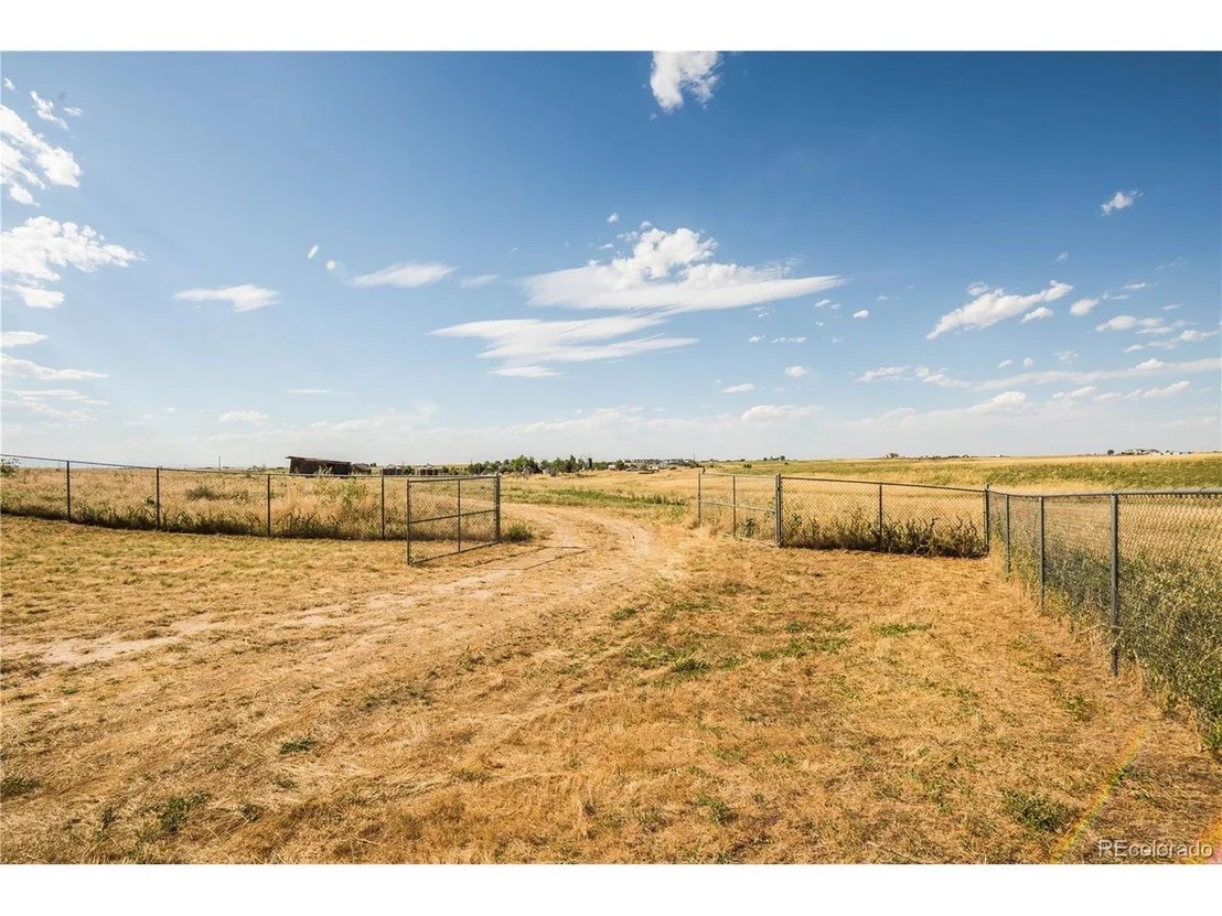 Photo of 13880 Cavanaugh Rd