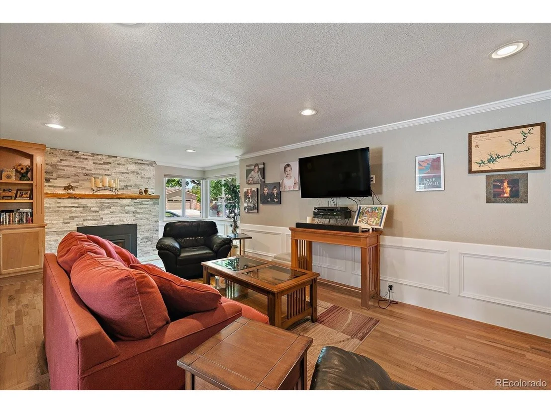 Photo of 6377 Otis St