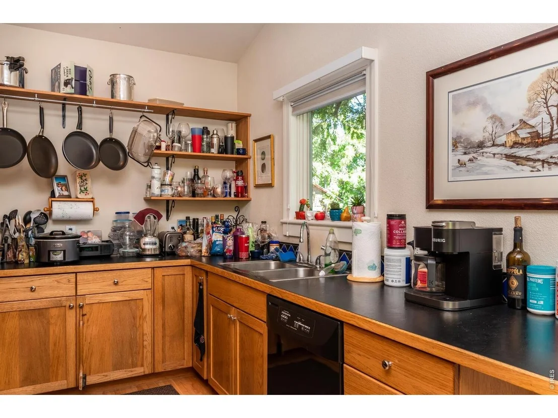 Photo of 429 Canyon Blvd