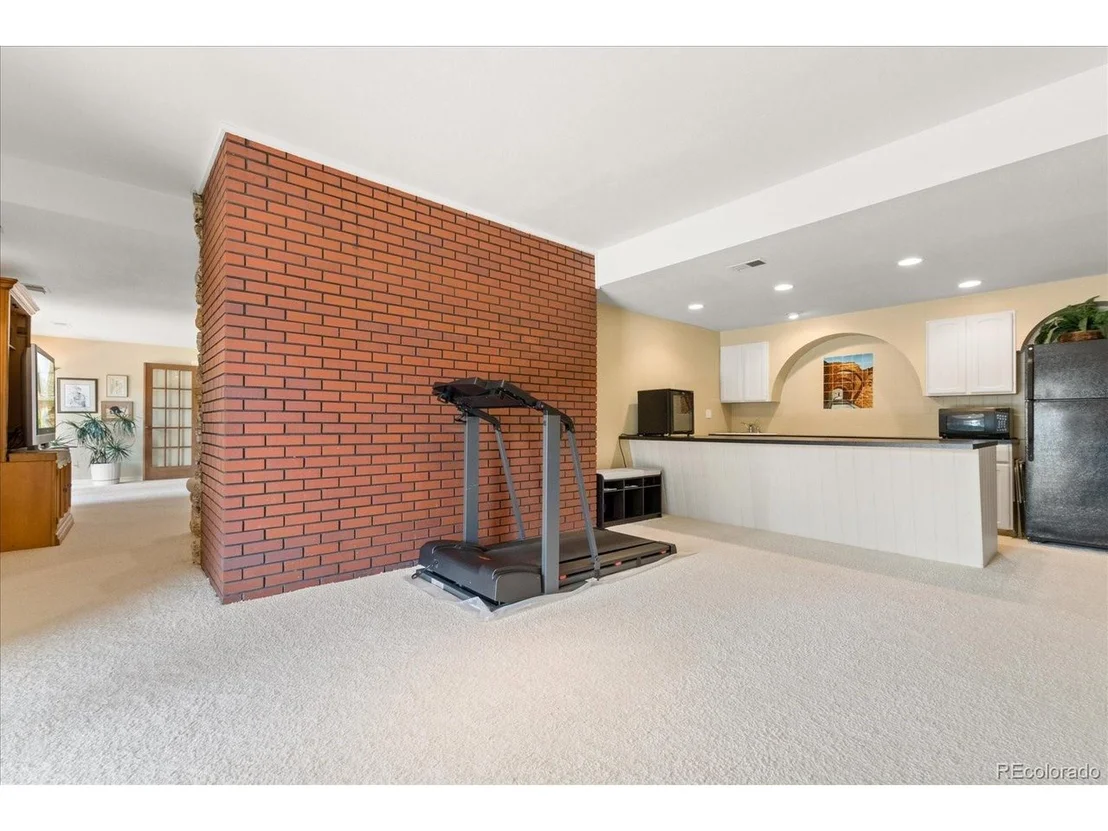 Photo of 6073 Willowbrook Dr
