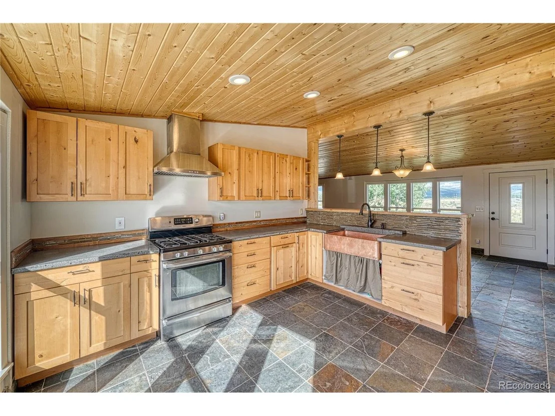 Photo of 46100 Hwy 285