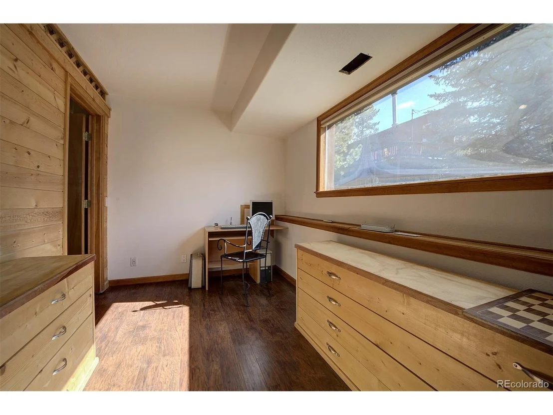 Photo of 56 Sunlight Ln