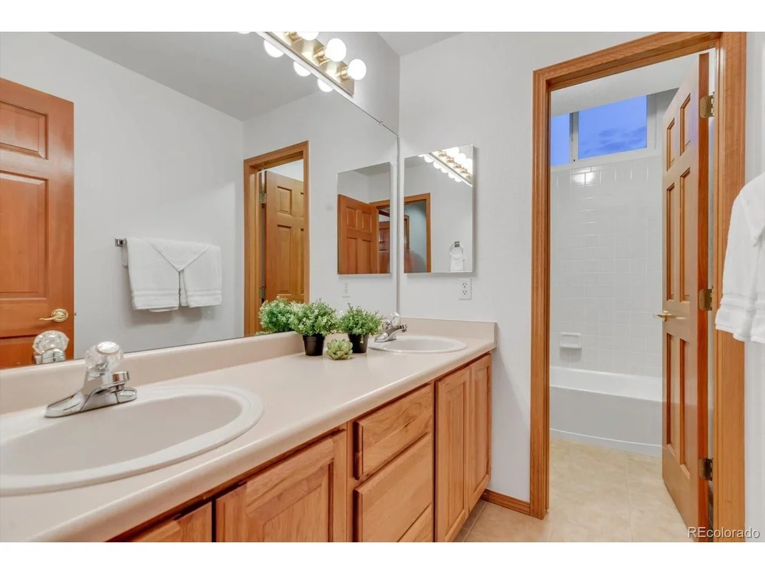 Photo of 1414 Wildrose Dr