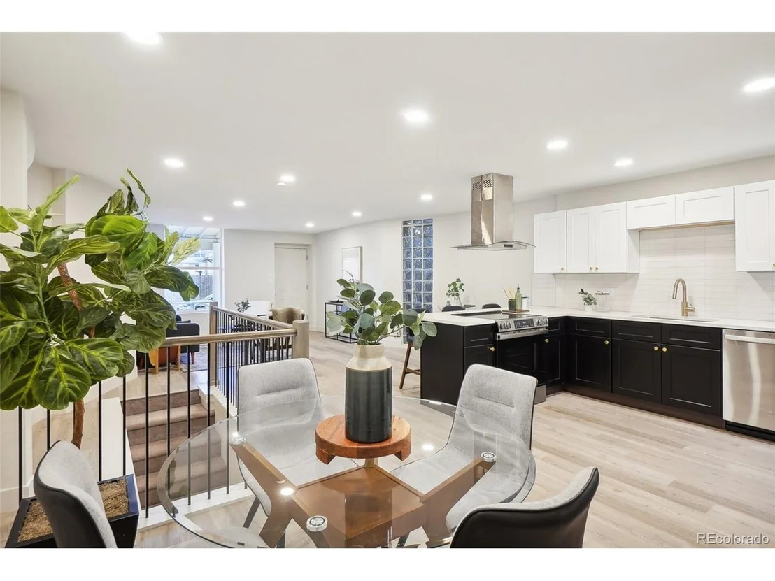 Photo of 2121 W 33rd Ave