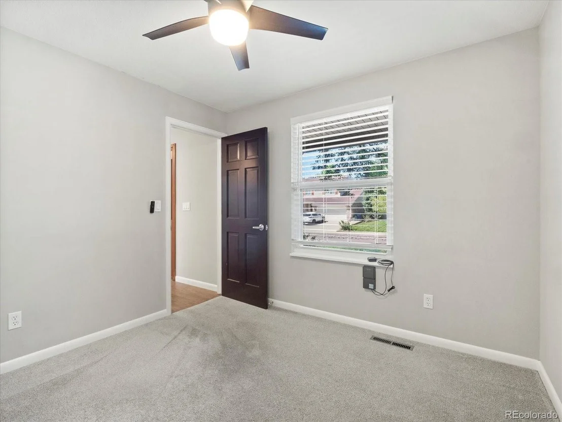 Photo of 7932 S Marion Cir