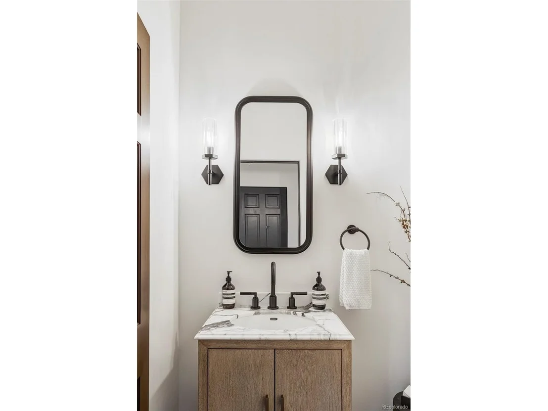 Photo of 4 Foxtail Cir