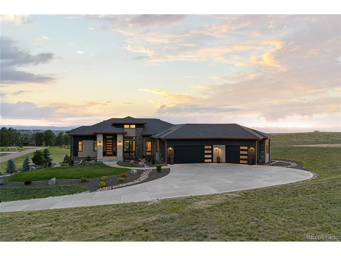 Photo of 10689 Shadow Pines Rd