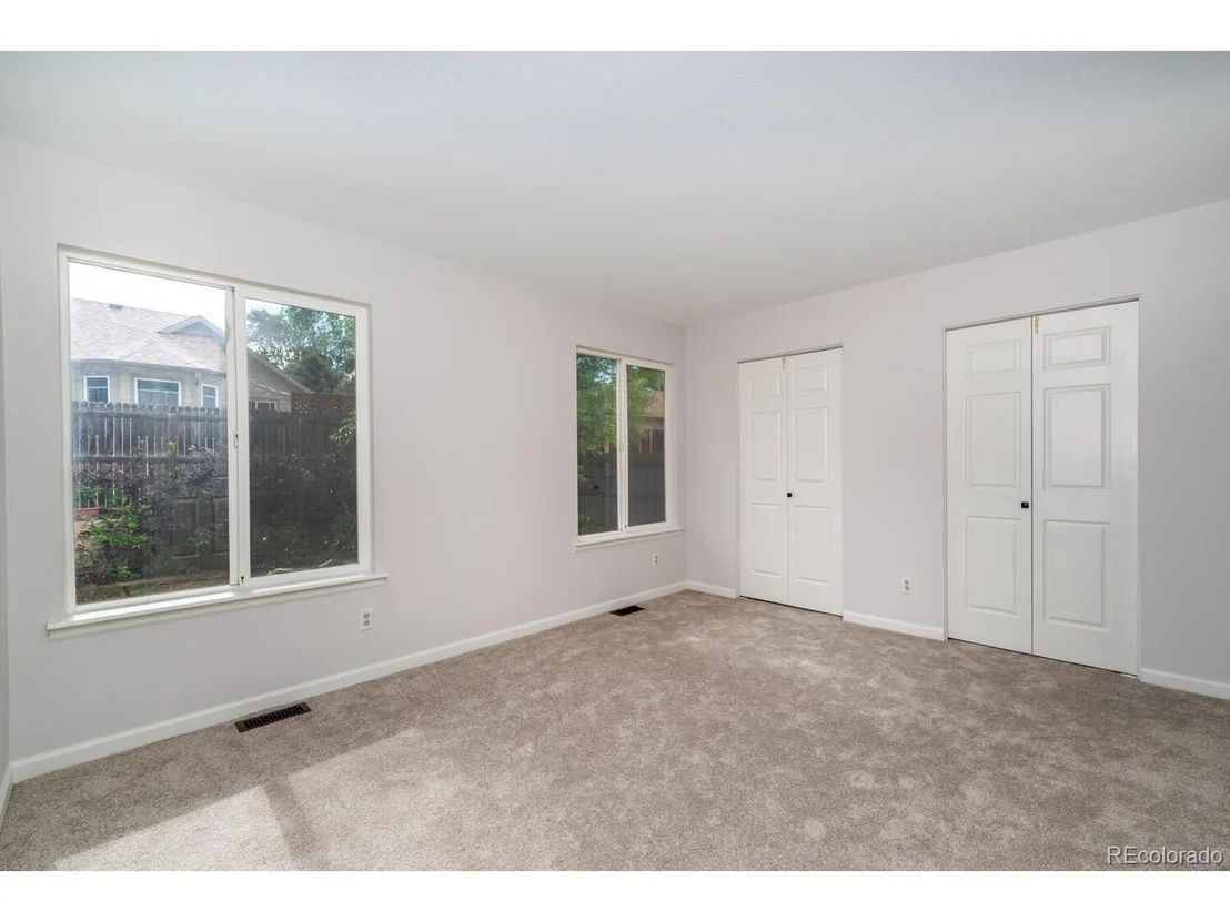 Photo of 300 Linden St