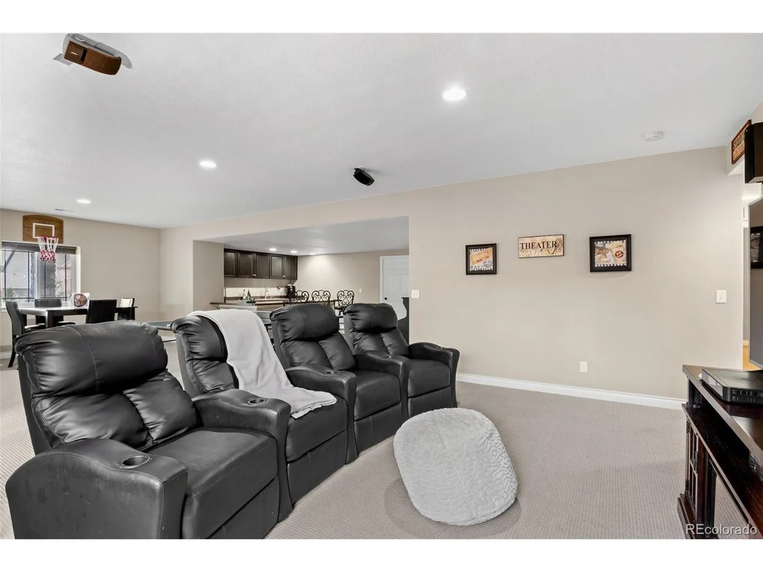 Photo of 8487 Rogers Loop