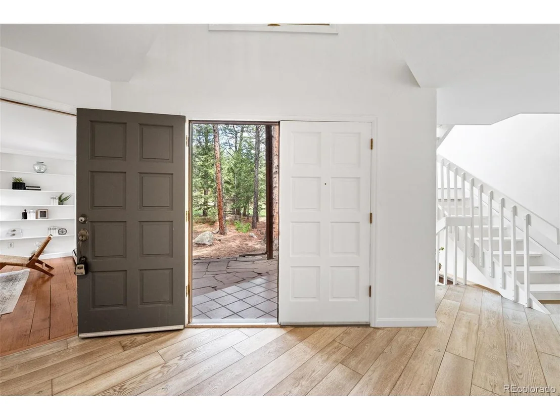 Photo of 133 Mine Ln