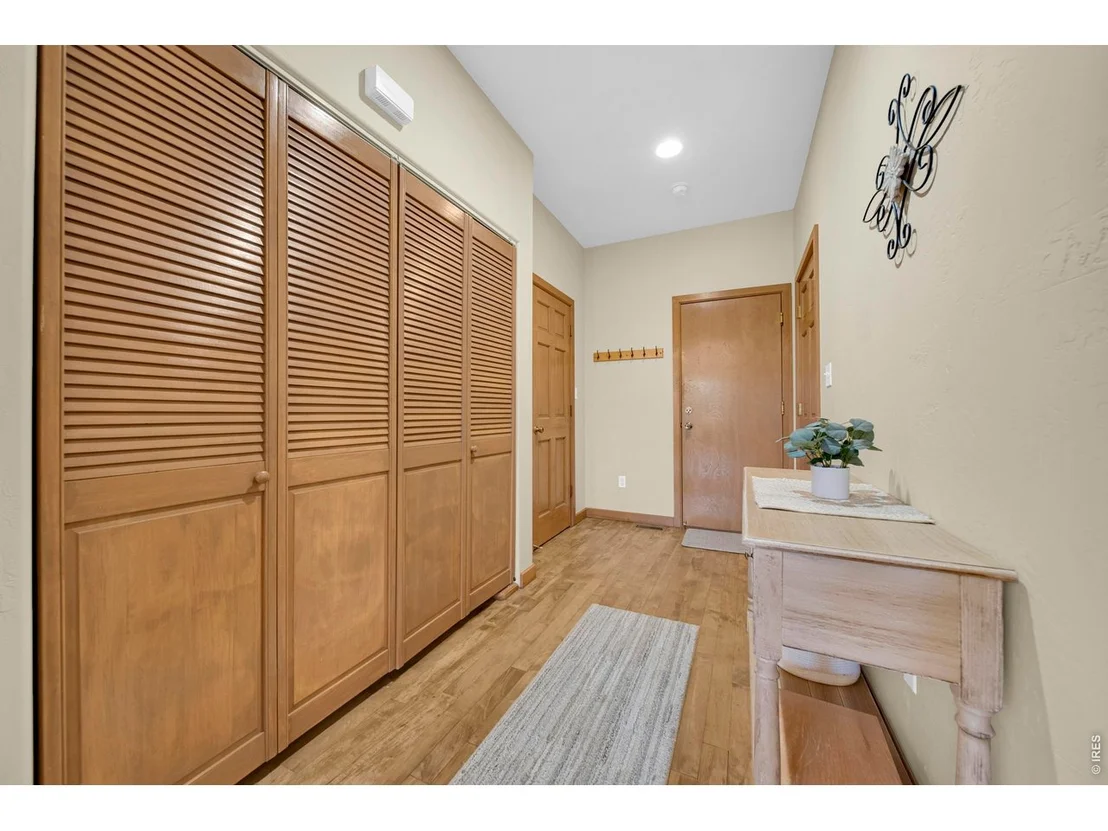Photo of 48 Bachar Dr