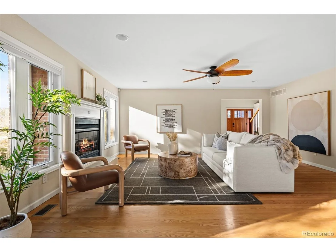 Photo of 5220 Desert Pine Ct