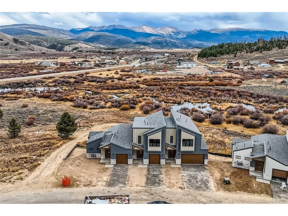 Photo of 1301 James Rd