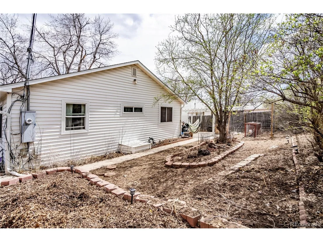 Photo of 2407 Marshall St