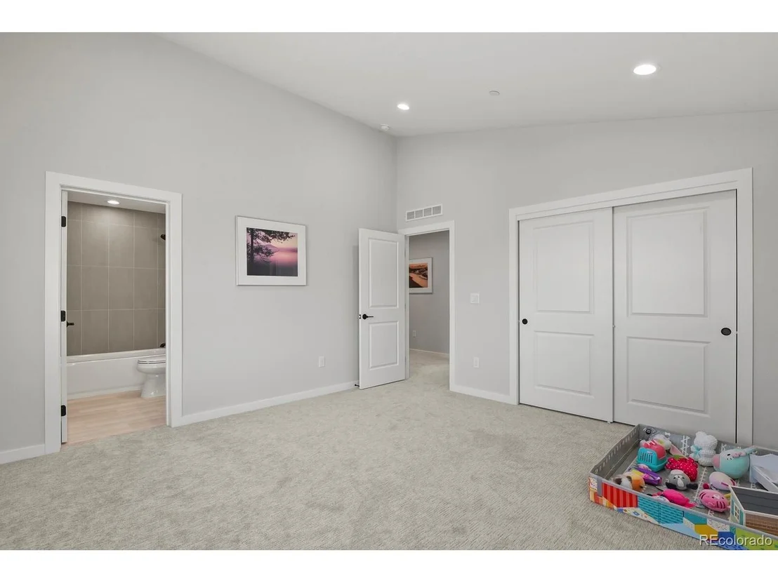 Photo of 106 Cayauga Way