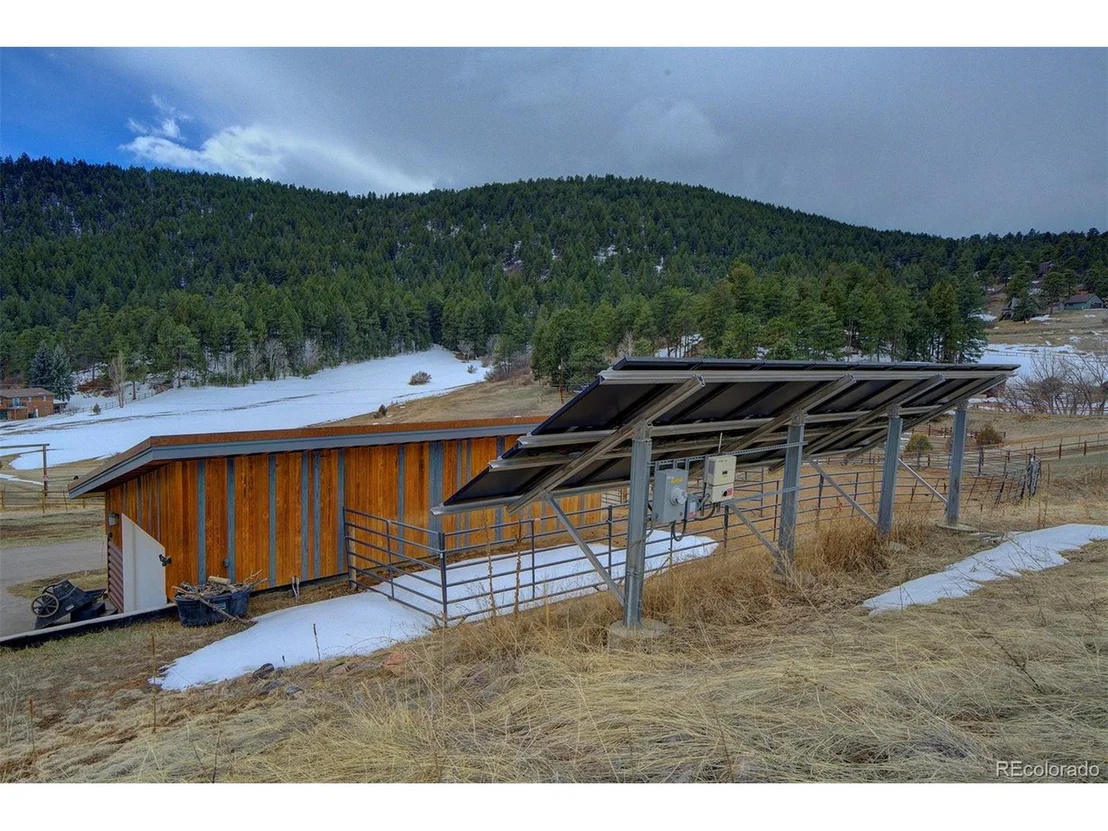 Photo of 9362 Jennings Rd