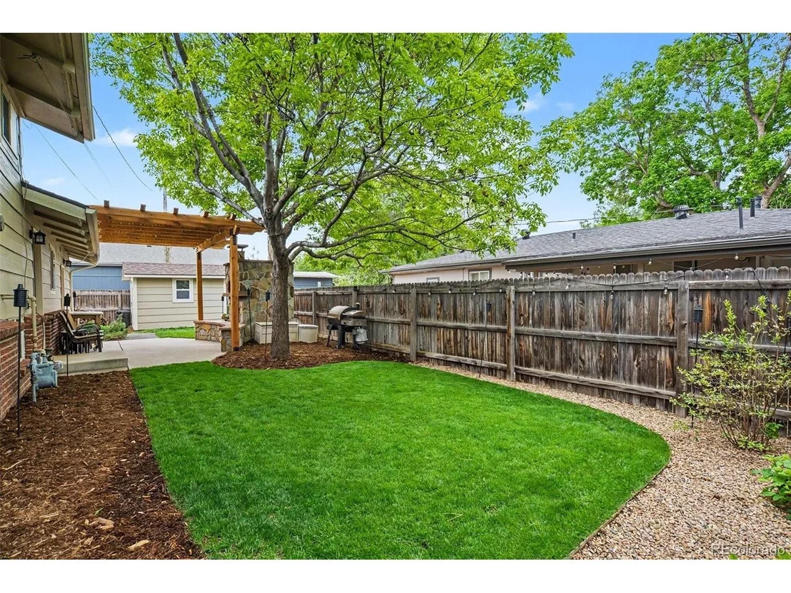 Photo of 107 Walnut St