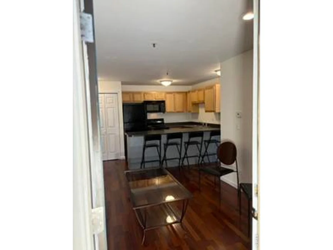 Photo of Unit 102 at 1405 Broadway