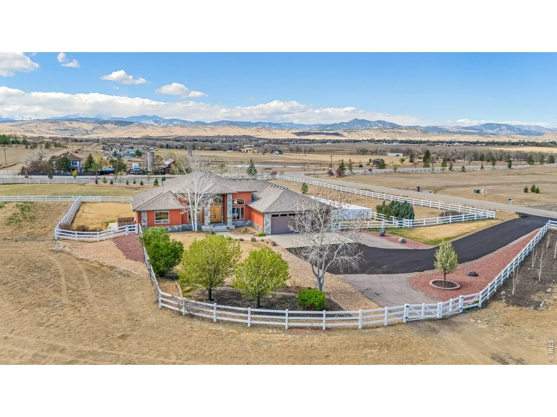 Photo of 3032 Center Ridge Dr