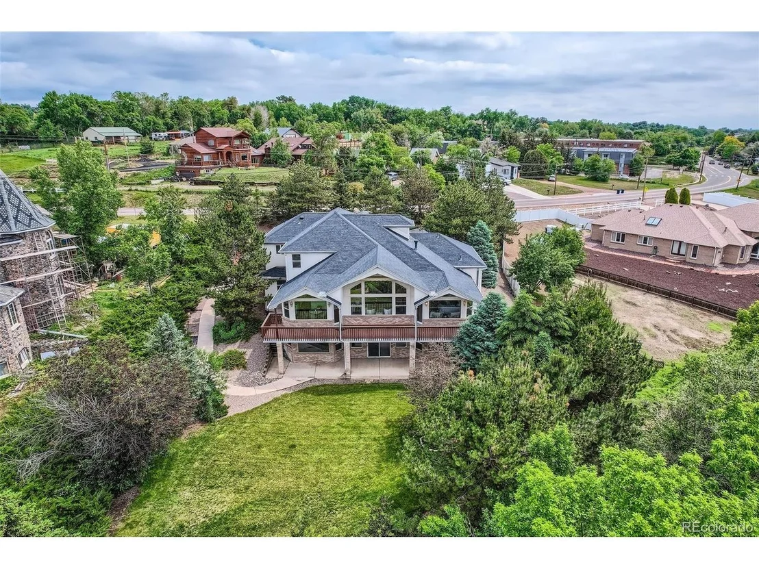 Photo of 6335 Oberon Rd