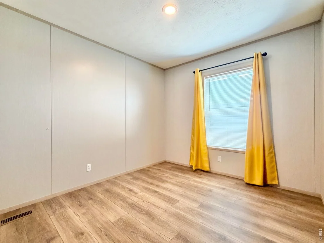 Photo of 41876 County Road 80