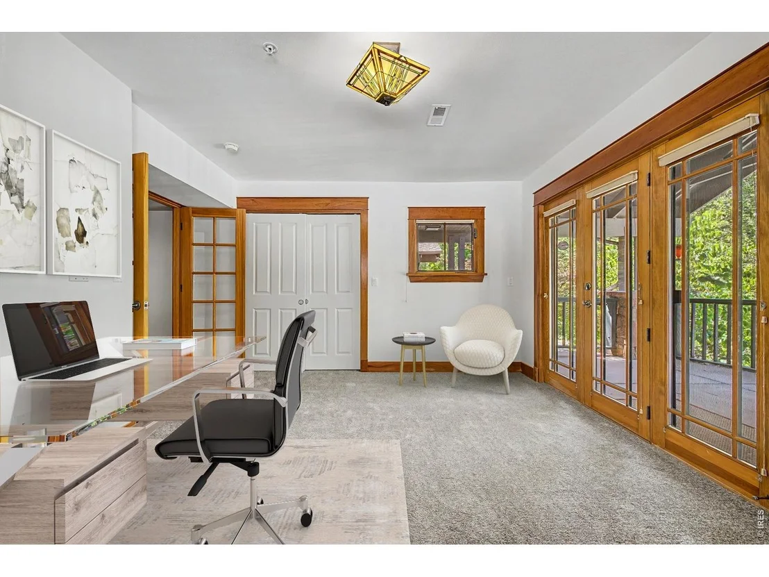 Photo of 610 Streamside Ln