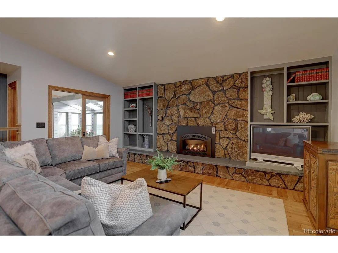Photo of 15650 Highway 72