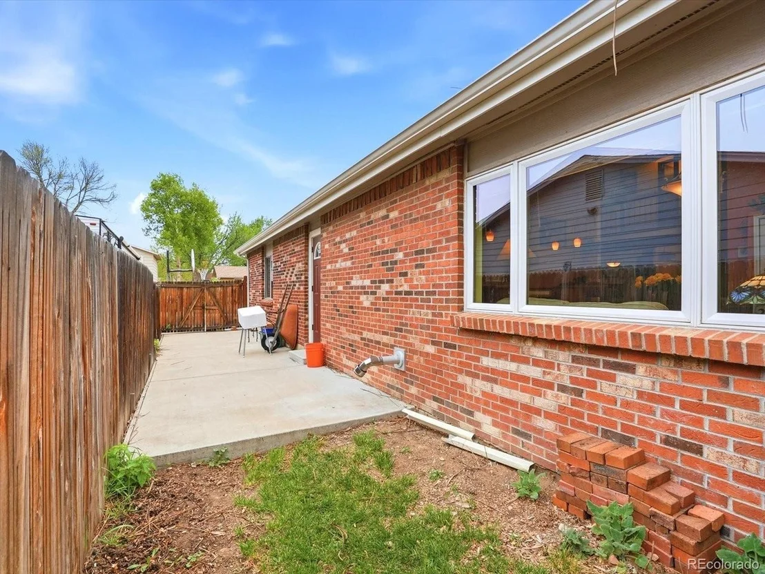Photo of 13850 W 75th Pl