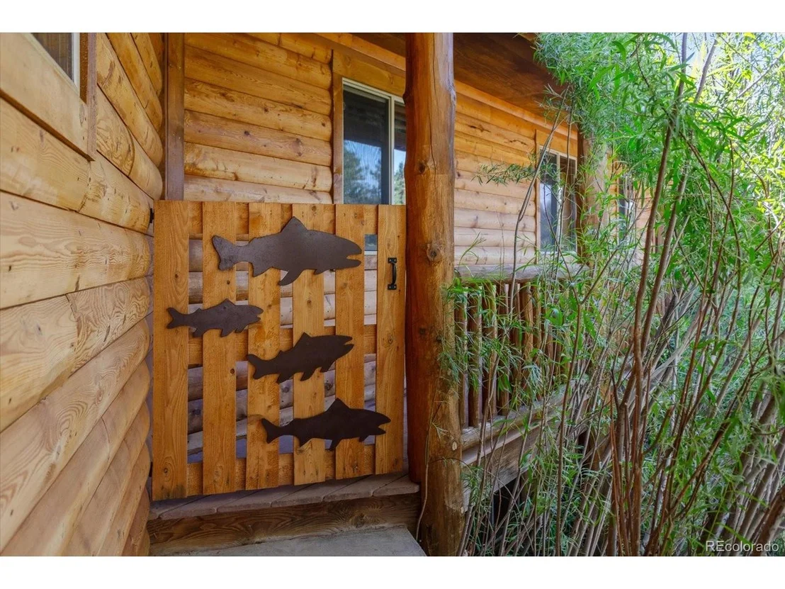 Photo of 217 Peak View Dr
