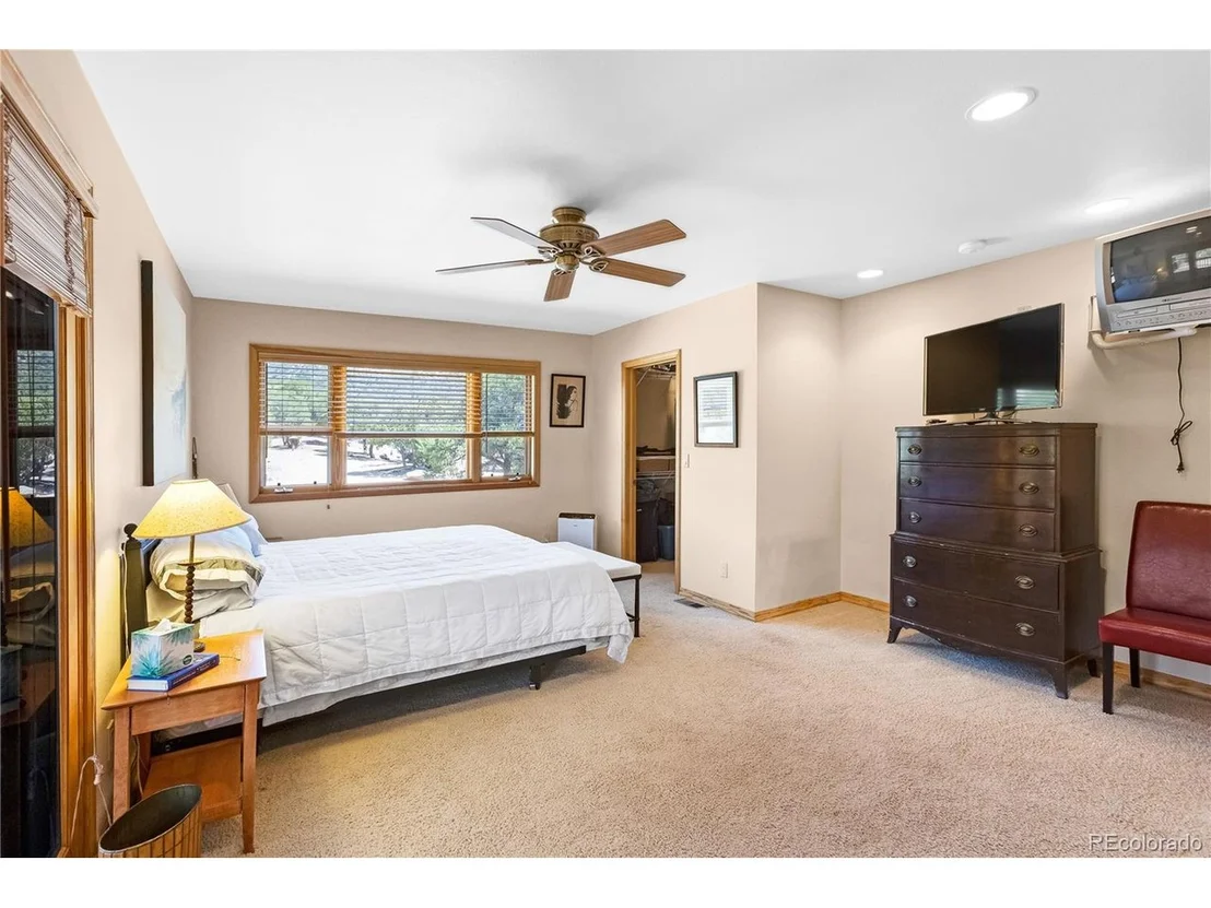 Photo of 1135 Ogden Loop