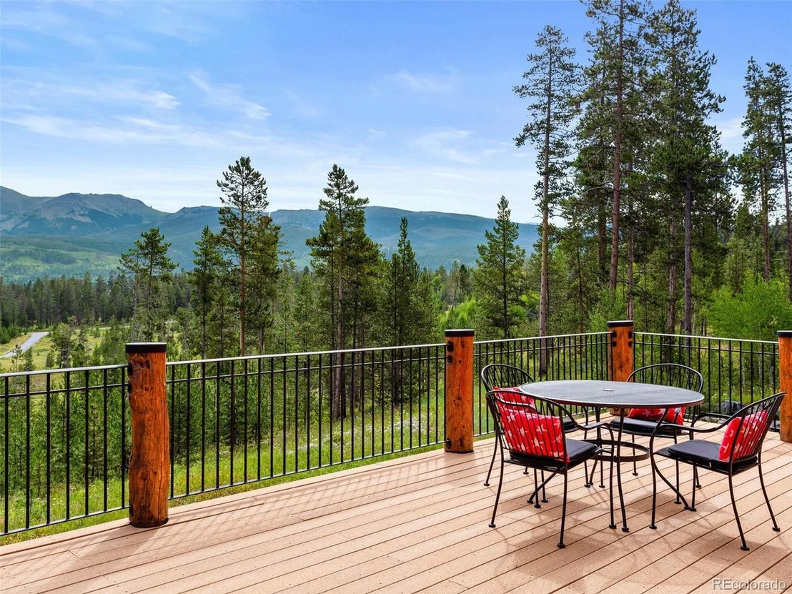 Photo of 1254 Sunset Drive