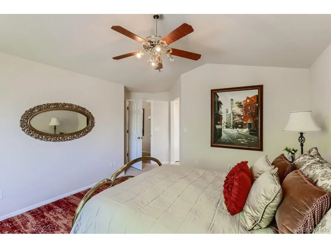 Photo of 738 Sandpoint Dr