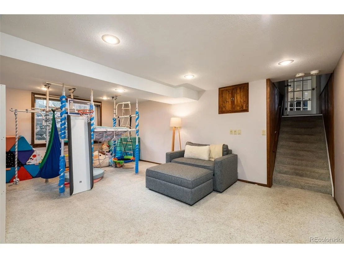Photo of 4740 W 101st Pl