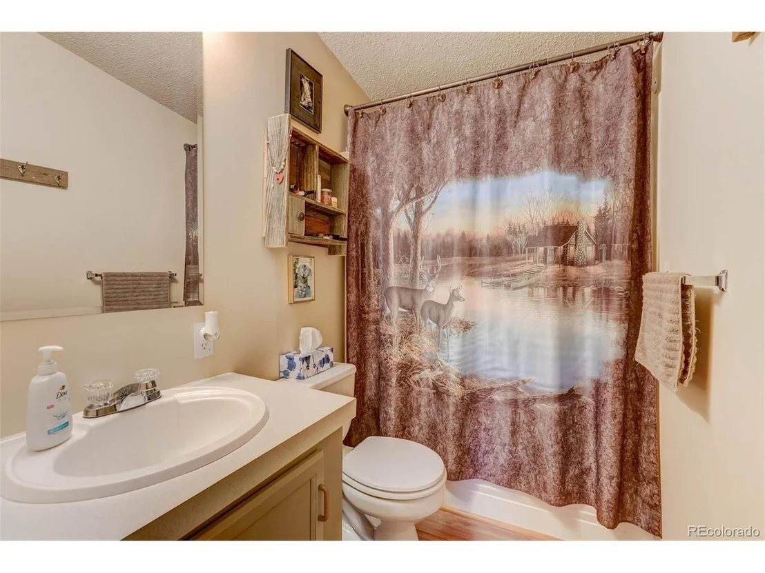 Photo of 100 Hawk Ln