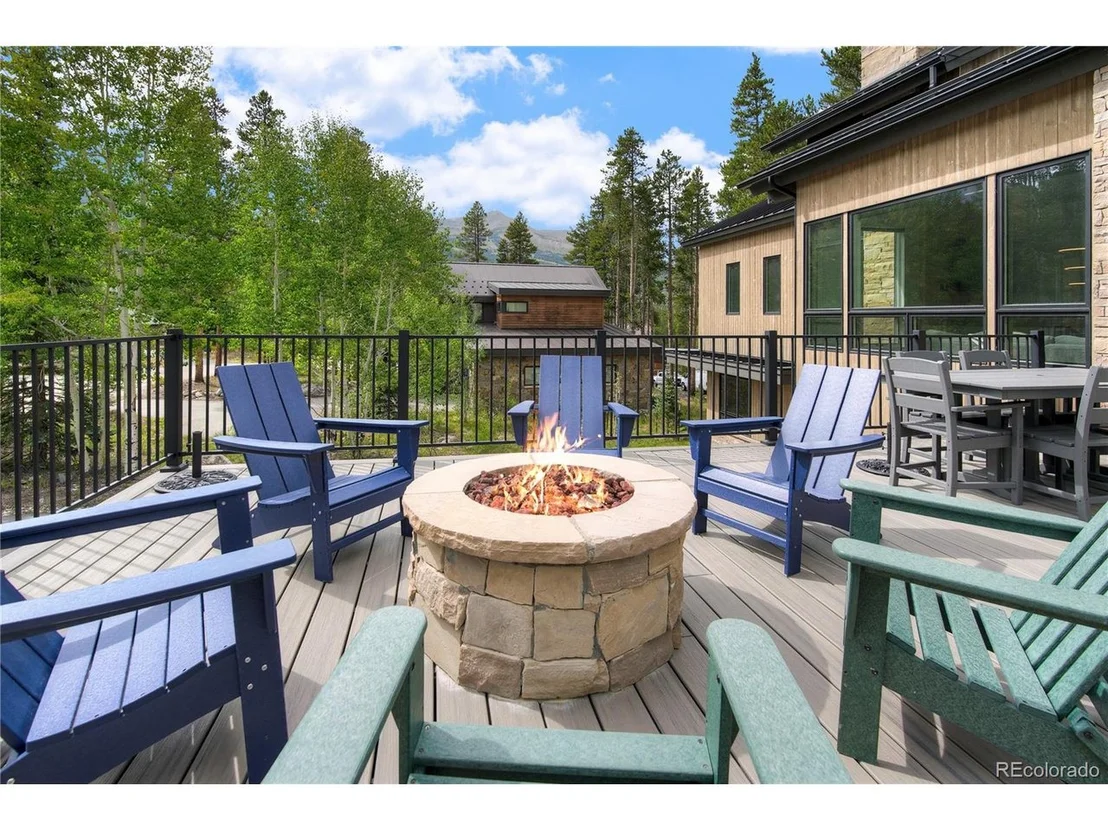 Photo of 19 White Cloud Dr
