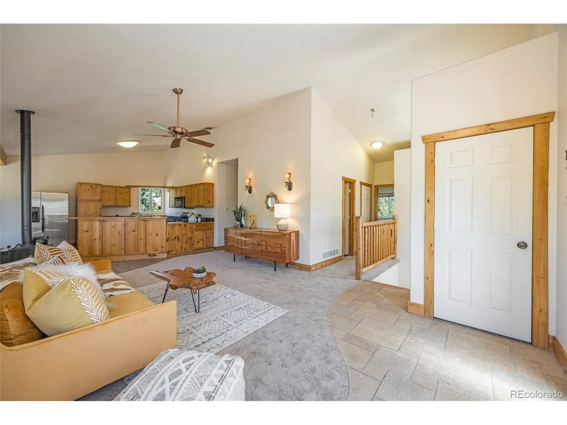 Photo of 67 Aspen Ln