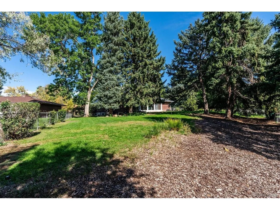 Photo of 8264 E Kenyon Dr