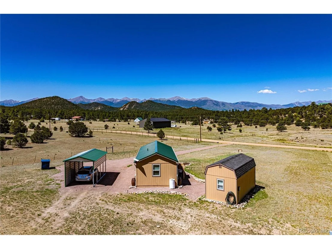 Photo of 612 15th Trl