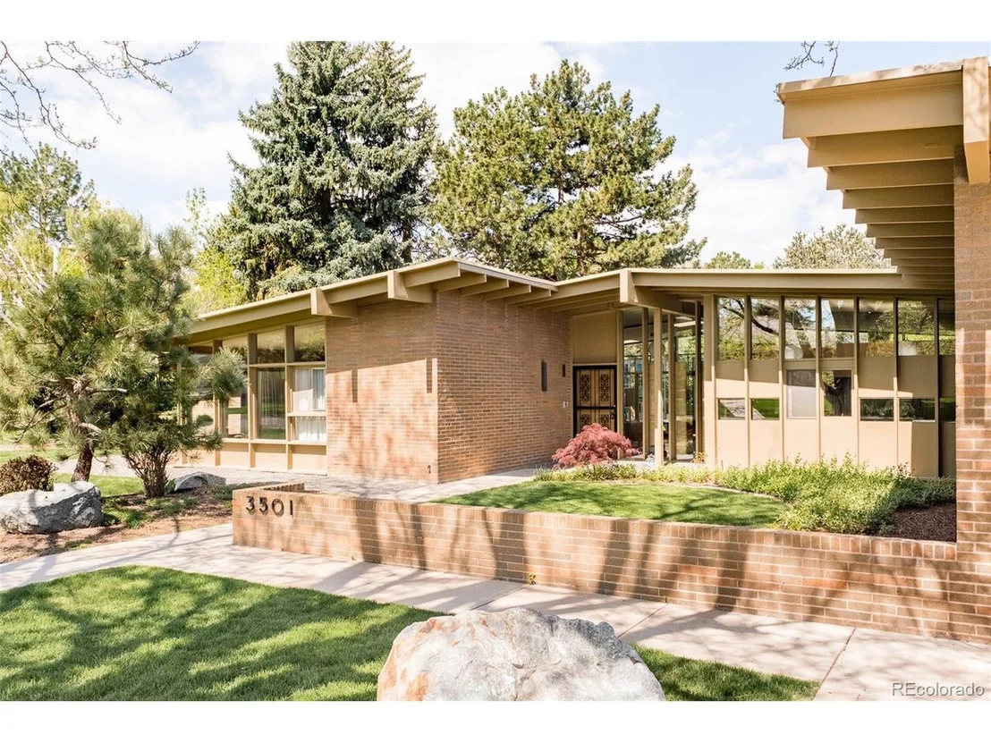 Photo of 3501 E Floyd Dr