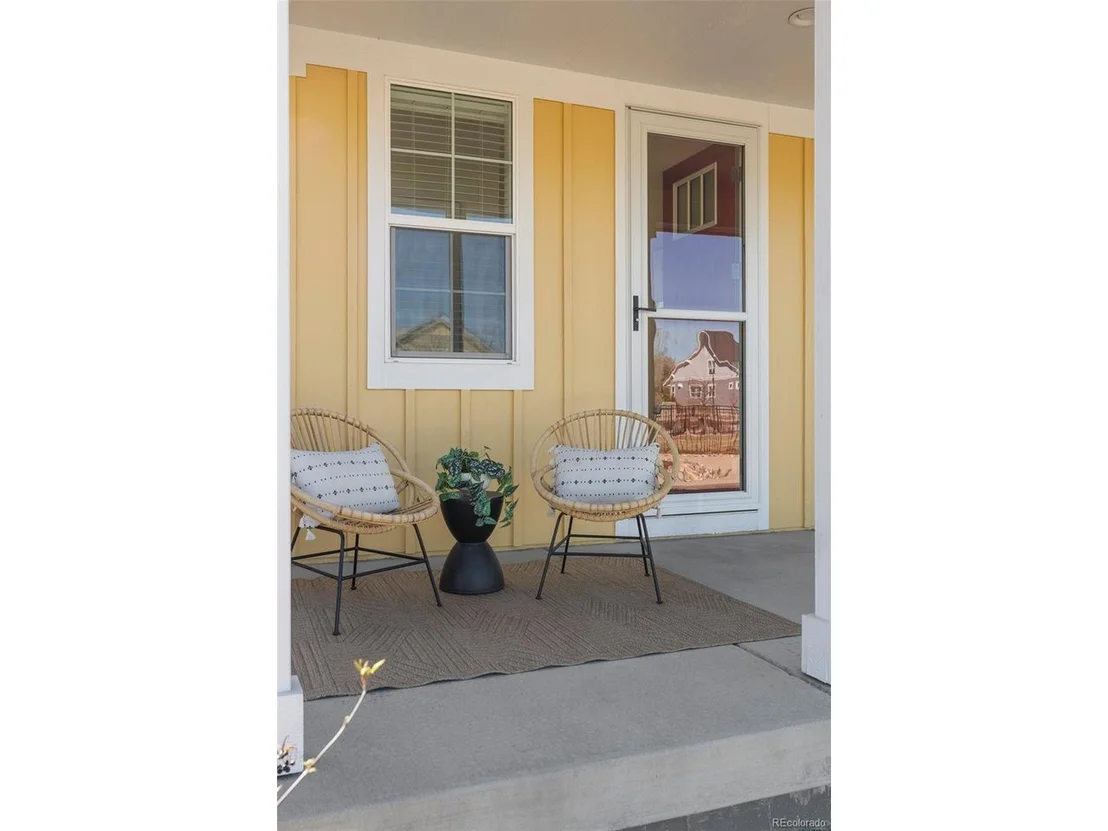 Photo of 2886 Twin Lakes Cir