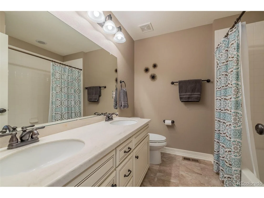 Photo of 10646 Worthington Cir