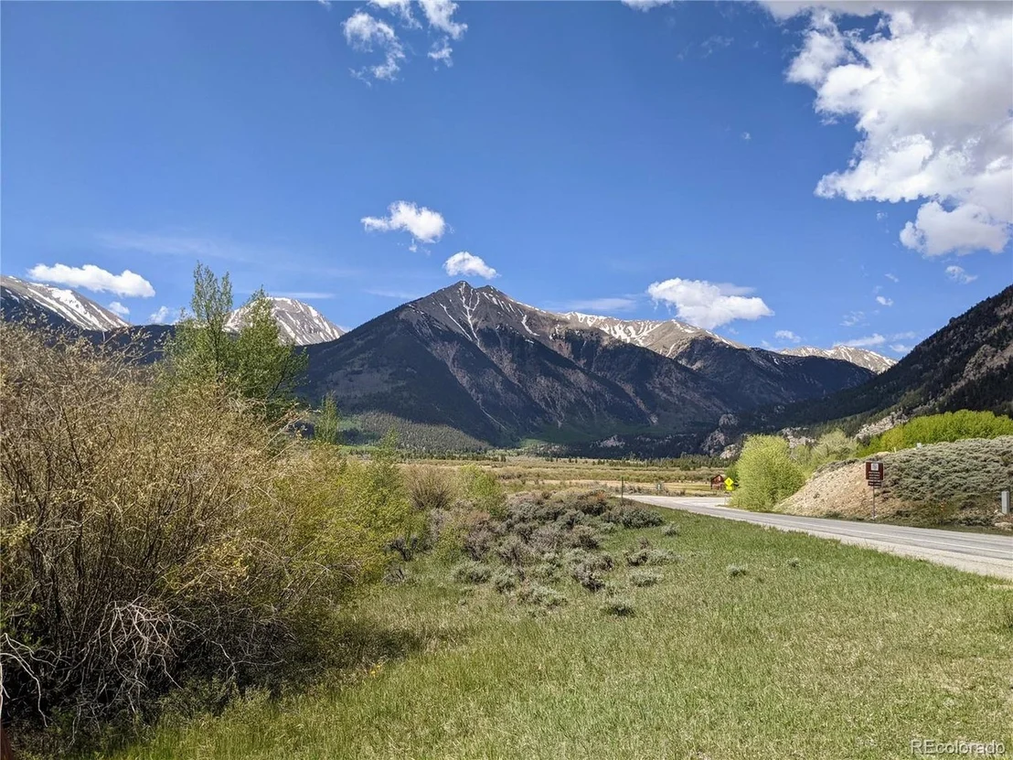 Photo of 218 Juniper Dr