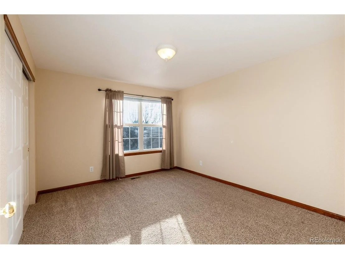 Photo of 1120 Antelope Dr W
